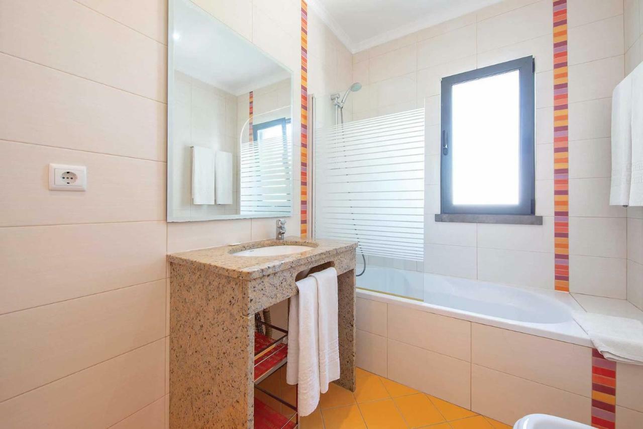 Villa Ruana - 5 Bedrooms On Suite- Free Out Door Hot Jacuzzi - By Bedzy Αλμπουφέιρα Εξωτερικό φωτογραφία