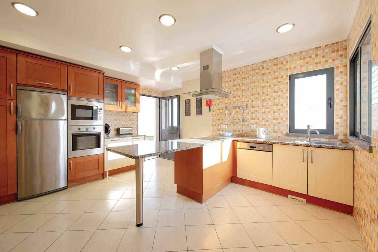 Villa Ruana - 5 Bedrooms On Suite- Free Out Door Hot Jacuzzi - By Bedzy Αλμπουφέιρα Εξωτερικό φωτογραφία